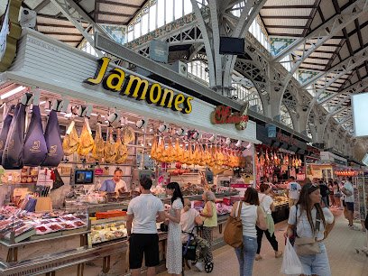 Mercado de alimentos frescos Mercat Central de València en Valencia